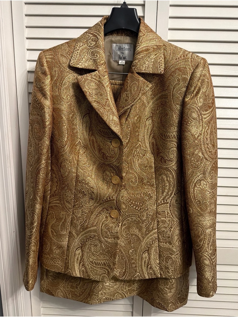 Vintage Collections by Le Suit Metallic Gold Paisley Skirt Suit Set